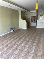 Retail/Office Space on Prime Francis Lewis Blvd. Approximately 450 square feet plus Basement and Driveway. Previously used as a Hair Salon. Close to Shopping, Bus and LIRR.