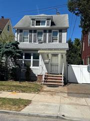 DET 1 FAM COLONIAL 30X100 LOT COMPLETED RENOVATED 1 CAR GARAGE PVT DR WAY CLOSE TO SCHOOL SHOPPING TRANSPORTATION 20 MINS TO JFK CLOSE TO UBS ARENA AND BELMONT RACE TRACT