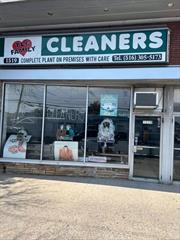 Conveniently located Dry cleaning store fully setup with all the machines and work station included in monthly rent. easily accessible to the public, surrounded by other retail. It comes with a Parking space and close to public transportation.