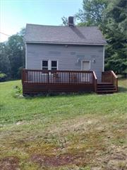 Completely renovated SF Home for Rent in the Sackett Lake Community. Close to Monticello, Bethel Woods Performing Arts Center, Resorts Catskills, Kartrite Waterpark, Shopping. Great house with lots of privacy.