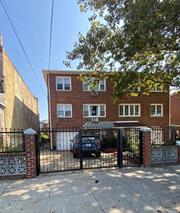 2 FAMILY SEMI-DETACHED BRICKS, WALKING BASEMENT, DRIVEWAY & BACKYARD, RESTAURANT, SUPERMARKET, SUBWAY, PRAYER PLACES NEARBY