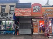 Discover a fantastic opportunity to lease In a prime commercial property situated in the vibrant Wakefield neighborhood of the Bronx, right on the bustling White Plains Road. Located just steps from Mount Vernon, these properties benefit from high foot traffic and excellent visibility in a high-demand area.