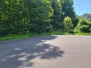 BUILD YOUR DREAM HOME TODAY ON THIS 3.30 ACRE BUILDING LOT, FOR SALE ON A NEWLY DEVELOPED LANE (CUL-DE-SAC), IN THE NORTH CASTLE SECTION OF BEDFORD, NY. JUST 2.5 MILES FROM THE BEDFORD GREEN AND 5 MILES TO RT 684... SURROUND YOURSELF WITH THE COMFORT OF THE COUNTRYSIDE AND THE CONVENIENCE TO SHOPPING, DINING AND COMMUTING (5 MILES TO RT 684, 10 MILES TO HPN (WESTCHESTER COUNTY AIRPORT) AND 12 MILES TO MULTIPLE METRO-NORTH STATIONS). DON&rsquo;T MISS THIS FANTASTIC OPPORTUNITY. SET UP AN APPOINTENT TODAY!