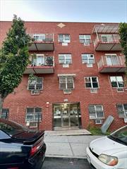 Beautiful two bedrooms with two full baths condominium including one parking spot located at the heart of corona. Spacious Living room and dinning room with a big balcony, Close to Citified, 7 train, buses, schools, sparks and stores etc.