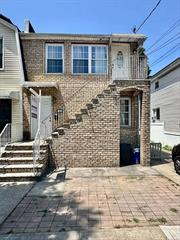 4 Bedroom 2 Full Bathrooms Ideal Location Close to Bus, Close to Park, Close to Railroad, Close to School, Close to Shops, Near Public Transportation: