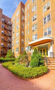 SPONSOR SALE - NO BOARD APPROVAL JR 4 / 2 Bdrm Welcome to Vermont Prestige Co-op in Prime Location in Rego Park. Rarely Available Oversized JR4 Apartment On Third Floor Handymen Special Well Kept Building, Walking Distance to Shops, Restaurants, and Subway.