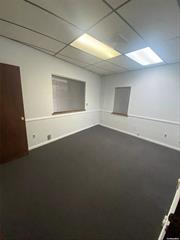 Office space available in Massapequa Park. Close proximity to Village Hall, Massapequa Park LIRR, and other professionals. Lease includes private parking, cleaning service and utilities.