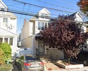 Beautiful one family with private driveway and garage in Ozone Park (Centerville area). This home is centrally located near transportation and shopping.