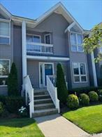 Updated Townhouse - 2 bed, 2.5 bath. Stainless Steel Kitchen Appliances & Quartz Counter Tops, Washer & Dryer, Large Living Room, Dining Room, Primary Bath With Jacuzzi, 1 Car Garage, Attic storage. Close to LIRR, Shopping and Park.