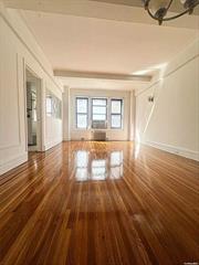 Tremendous 2 bedroom in a beautiful prewar building in the heart of Kew Gardens. The apartment features gleaming hardwood floors, spacious closets and king sized bedrooms. Conveniently located near many restaurants, a movie theater and shopping. Easy access to the E & F express subway, the LIRR & PS 99. Sponsor apartment. No board approval!