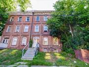 Fixer frenzy on Edward St continues! Cool three unit townhome available and ready to renovate. Come check out this great project on a hidden gem of a block, right in the heart of downtown Newbrugh, NY. Original floors, trims, and sweeping staircase make this property a great candidate for historical preservation tax credits and abatements. Seller-financing is available.