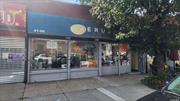 1, 610 SqFt retail store available for lease on Bell Blvd Bayside, currently a vacuum cleaner store with ample parking behind the building, Building Size:1610