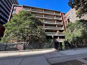 Large one bedroom apt with a balcony. Large kitchen with windows. sublet ok. Pets are allowed. Parking is available on waiting list. Prime location! Convenient to supermarkets, subways, pharmacies, restaurants and etc. easy board approval.