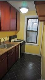 This 1-bedroom, 1-bathroom HDFC co-op offers a chance for affordable homeownership. This is an HDFC building - Income restrictions apply ParkingFeatures: On Street,