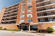 Great 1 Bedroom, 1 Bathroom unit on the 7th floor (Top) Great views of the North. Updated kitchen and bathroom. Move right in. Building is located close to Railroad, Shops and the Beach -