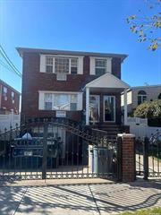 Spotless freshly painted spacious Three bedroom , two full bath, with beautiful hardwood floors. Convenient location near LIRR, via bayside and Auburndale stations.