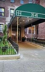 Historic Jackson Hgts - Beautiful Newly renovated studio features stainless steel appliances with microwave. Hardwood floors . Newly renovated bathroom also ! Laundry in bldg ! close to all !