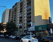 Location! Location!! Location!!! Queens Medical Center Near To All - Walking To Shops, R train , Restaurants, Buses, Much More, Best opportunity to open your business