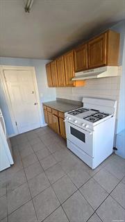 1 Bedroom apartment in Far Rockaway on a second floor in 4 Fam house separate entrance