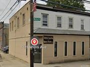 A Vacant Store Front Currently Set Up As Medical Office. Great Location Near Train, Courts, And Hospital.