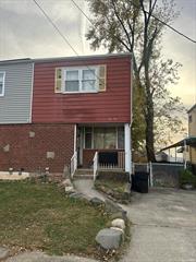 This handyman condition ready single family for new owner to customize offers 3 bedrooms and 1.5 bathrooms. R3-1 Zoned Near all highways LIE, Main St, Grand Central Parkway, Van Wyck and Jackie Robinson. Closest schools: National Rated Townsend Harris Hogh school, Blue Ribbon The Queens College School for Math and Science PS/MS 499. Sold as-is, won&rsquo;t last.