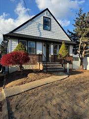 This is a very beautiful, totally renovated cape house. It features 4 bedrooms, 1.5 bathroom and a fully finished basement. it is located close to shopping, restaurants, supermarkets, schools and has quick access to parkways and transportation., Additional information: Appearance:Diamond