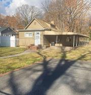 Great opportunity to own in a quiet little community on a dead end street. Perfect starter or downsizer. Endless possibilities to make it your own., Additional information: Appearance:Very Good, Separate Hotwater Heater:Y