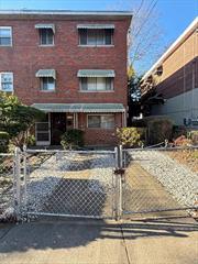 In the Wakefield section of the Bronx, this all brick semi-attached house is in good condition. The 2nd floor features 3 bedrooms, 1 bathroom, large living room and eat-in kitchen. The 1st floor features 2 bedrooms, dining room, living room and eat-in kitchen. There is a finished, ground level basement apartment with additional lodging space. The roof, gas boiler and hot water tank is in excellent condition. There is a driveway in the front of the house. This house is TOTALLY VACANT!!!! Motivated Seller!!! All Offers Must Be Pre-Screened By George Ockovic UNMB before accepting.