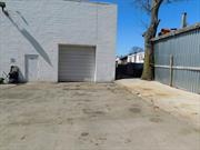 1700 sq ft warehouse with a 10 ft overhead door and with a 500 sq ft 2nd floor office!!