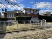 3 Bedroom, 2 Bath Split Level. Large Fenced Yard. Merrick Avenue Middle School and Sanford H Calhoun High School Home is OCCUPIED, SOLD- AS-IS. NO ACCESS TO PROPERTY. DO NOT DISTURB OCCUPANTS. ON LINE AUCTION. XOME.COM. If you do not have an Agent, please call Listing Agent For Assistance. It is a criminal offense to trespass on this property. Buyer agrees to take the property AS-IS CONDITION/ Including indemnifying the seller related to any occupancy related title exceptions. This property has been placed in an upcoming event. All bids should be submitted at Xome.com void where prohibited. Please submit any pre-auction offer received through the property details page on Xome.com. Any post-auction offers will need to be submitted directly to the listing agent. Response within 3 business days. All properties are subject to a 5% buyer s premium pursuant to the Auction Participation Agreement and Terms & Conditions minimums will apply. Thank you