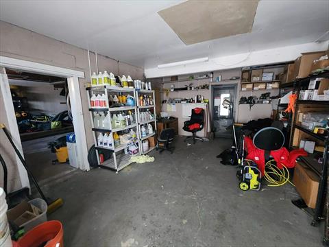 Garage