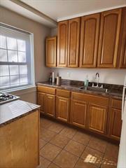 Beautiful fully renovated 2 Bedrooms, , 1 bath. Steps to shopping, public transportation.