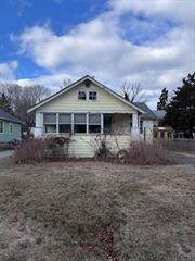 Whatâ€™s that sound? Itâ€™s opportunity knocking! Your chance to own a home on Long Islandâ€™sNorth Fork!This cottage-style home located in the lovely hamlet of Greenport, just four blocks from thevillage is situated on a geographically narrower part of the North Fork affording both Long IslandSound and Peconic Bay beaches just moments away.A diamond in the rough, it awaits your personal touch to make it your own. A rare opportunity