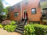 Spacious 2BR apartment in quiet area in Hartsdale. Close to shops and restaurants. Community pool & shared laundry available for residents. Assigned parking.Requirements: 700+ credit score, 35x rent & renter&rsquo;s insurance