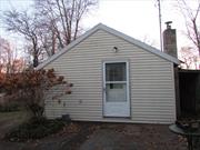 Cozy 1 bedroom plus office, off street parking, private entrance and location, 1.5 bath. Ready to move in. Oil for heat and hot water, propane for oven/range cooking.