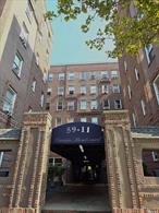 Jr. 4! Diamond clean elevator coop building in the heart of Woodside, Queens. A corner unit on 5th Floor. All rooms are sun drenched. Spacious living room, X-large size bedroom, renovated kitchen with new appliances. A sunlit extra room could be used as an office or a bedroom for kids. Monthly HOA $841 includes heating, water/sewer, and garbage removal, everything except for electricity and cooking gas. Washer and dryer in the common area in the basement. Garage parking is $150/month, waiting list. Very convenient location: 8 min walk to 7 train, 1min walk to bus stop(Q60), supermarket, restaurants, parks, schools, etc. It has all nearby. No Flip tax. Sublet possible after 2yrs owner occupied. A Must-See!