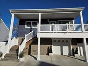 Long Beach, NY â€“ Canal AreaSummer getaway. Fully renovated 3-bedroom, 2-bath single-family home. Bright & sunny interior Spacious deck. Washer & dryer. Garage & storage space Close to playgrounds, beaches, restaurants & LIRR