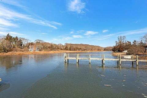 Dock