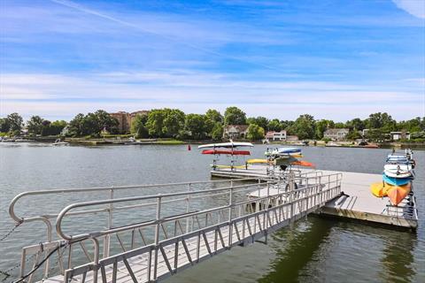 Dock