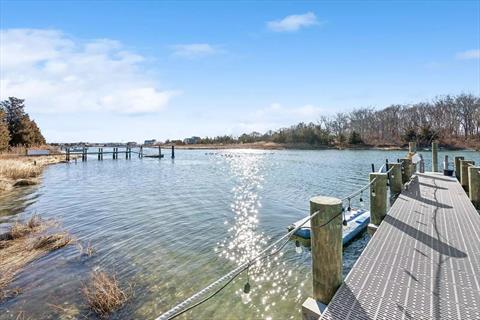 Dock
