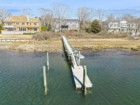 Dock
