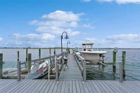 Dock