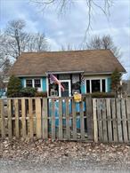 Great Monroe Mountain Community Investment Property has many amenities for sale (As-Is). The tenant pays all utilities. Spacious layout and comes with a great backyard. Close to all amenities. All cash offers must be accompanied with proof of funds. Buyer to pay all NYS local and any transfer tax. Motivated Seller **Please see agent remarks**