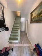 legal 2 located in prime location of Corona. Block away from subway and close to all