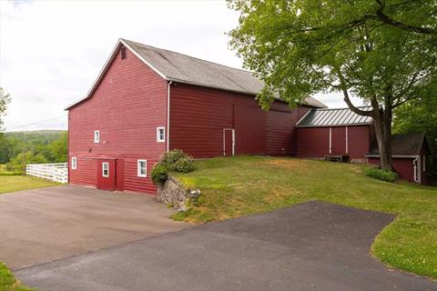 Barn