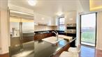 3 bedrooms, 3 bathrooms, 1276 sqft north-south terrace, 1512 sqft indoor area, management fee 843/month, property tax about 500/year. Diamond location! Eternal value! Dream home! Adjacent to Flushing&rsquo;s mature business district, close to the library, shopping and food are all within reach. Well-connected, classic, comfortable, stylish decoration, outdoor balcony, indoor washing machine, doorman, 24-hour video camera, large private terrace, live comfortably, and enjoy luxury.