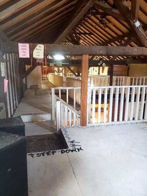 Barn