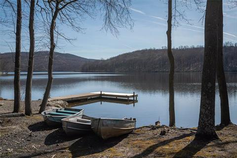 Dock