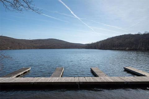 Dock