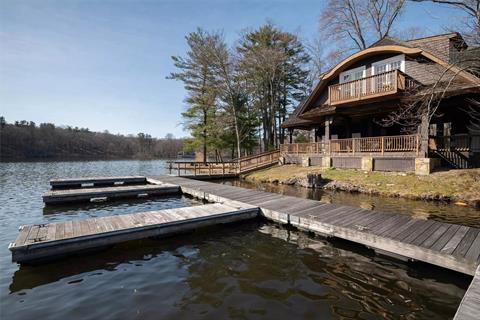 Dock